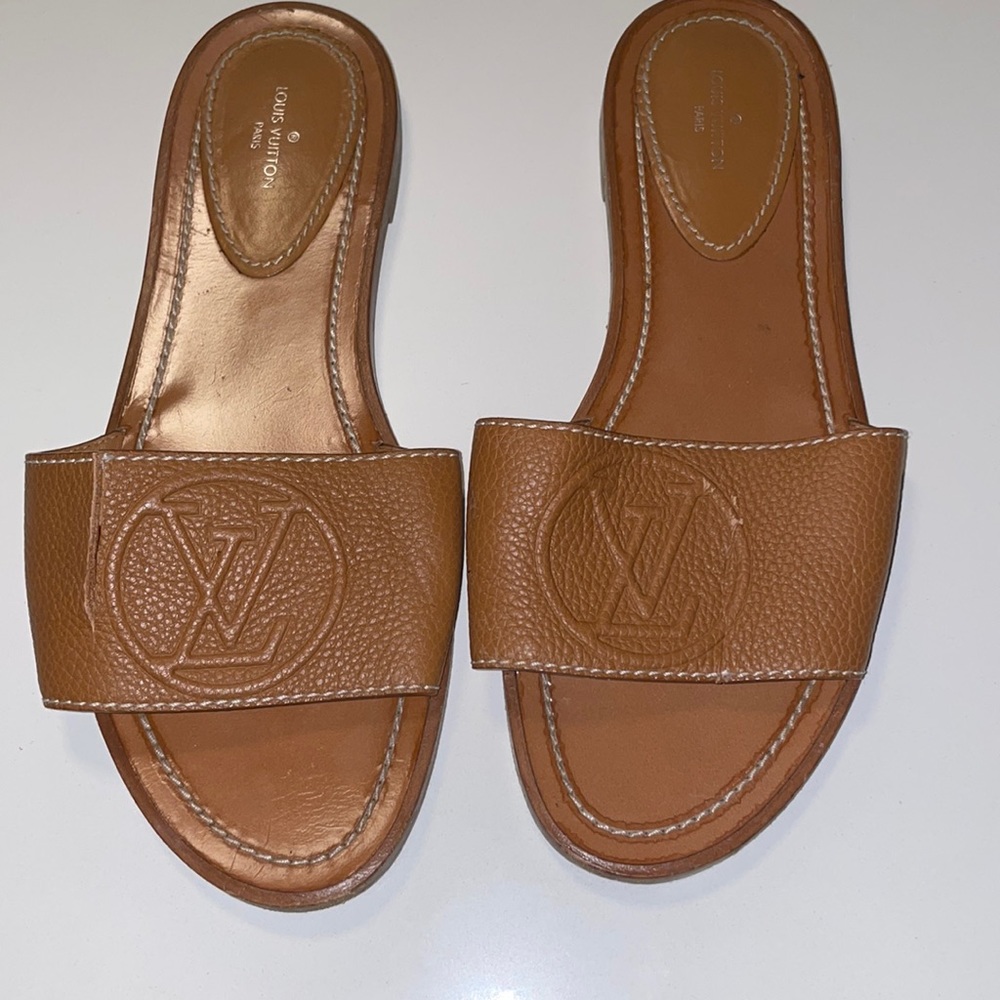Authentic Louis  Vuitton…. Today only !!!!!!!! No offers ‼️‼️‼️